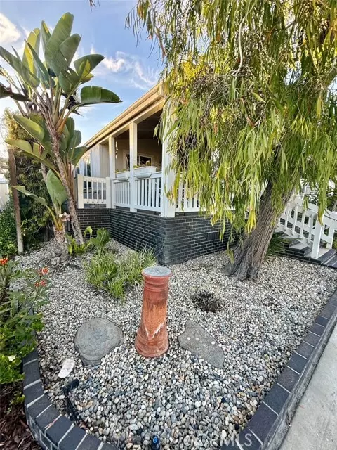 Huntington Beach, CA 92646,18601 Newland #38