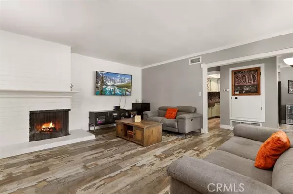 Fullerton, CA 92832,1521 S Pomona Avenue #A17