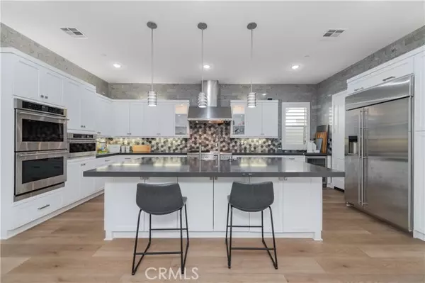 Irvine, CA 92618,53 Lunar