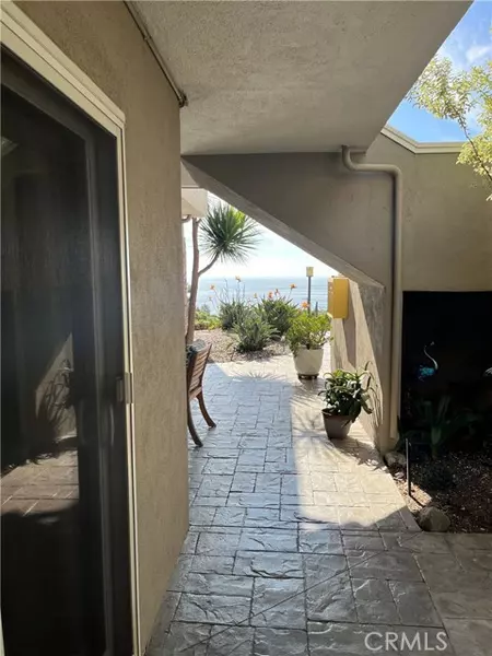 21711 Wesley Drive #B, Laguna Beach, CA 92651