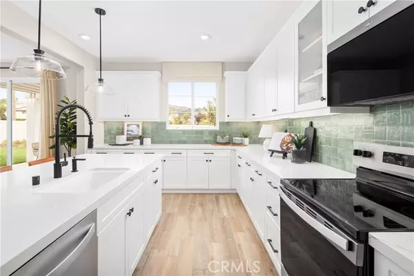 Escondido, CA 92026,2096 Woolem Place