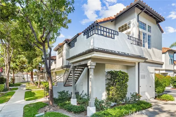 Laguna Niguel, CA 92677,24516 Donna