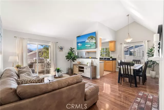 7841 Essex Drive #201, Huntington Beach, CA 92648