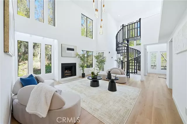 Brentwood, CA 90049,11601 Montana #7