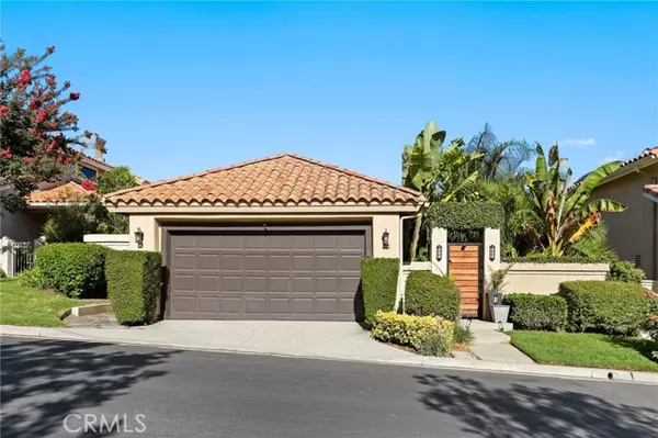 90 Via Candelaria, Laguna Hills, CA 92679