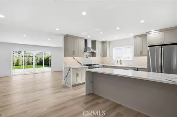 Fountain Valley, CA 92708,18584 Redwood