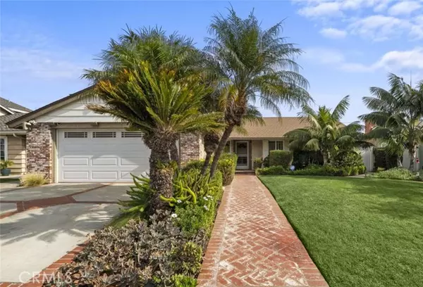 17384 Oak Street, Fountain Valley, CA 92708