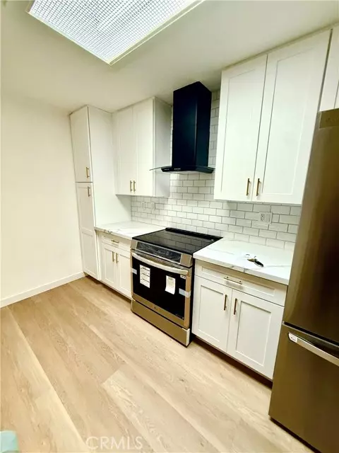 Aliso Viejo, CA 92656,23376 Via San Miguel