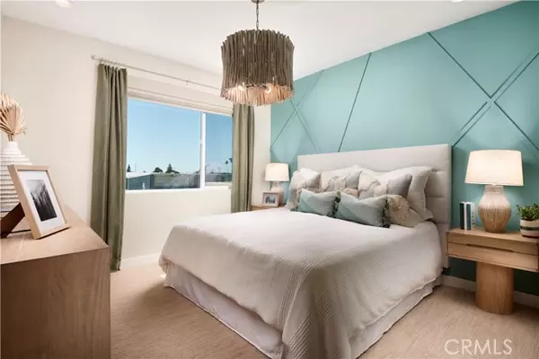 La Habra, CA 90631,332 E Whittier Boulevard