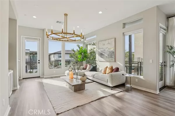 Irvine, CA 92618,156 Keeper