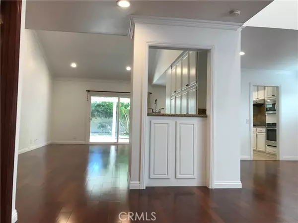 Irvine, CA 92620,3 Morris