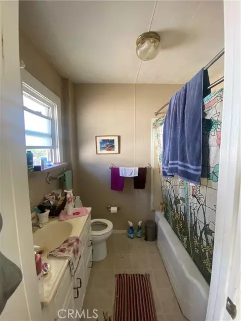 Lake Elsinore, CA 92530,1003 W Heald Avenue