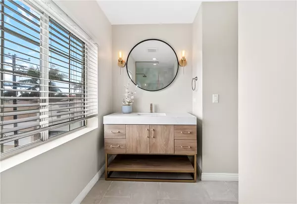 Huntington Beach, CA 92648,423 18th Street