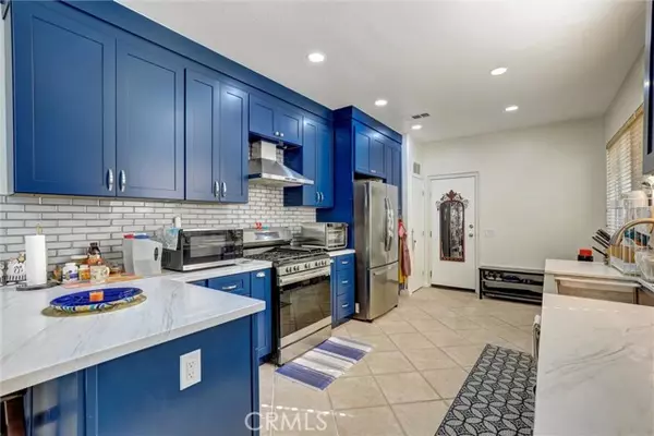 Aliso Viejo, CA 92656,9 Mosaic