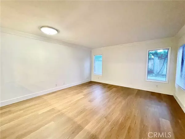 Mission Viejo, CA 92691,21061 Carob