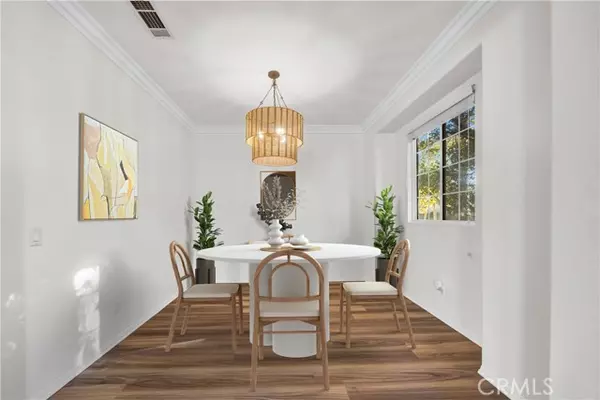 Valencia (santa Clarita), CA 91354,27626 Sunny Creek Drive