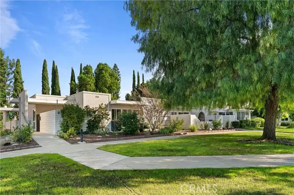 Laguna Woods, CA 92637,2121 Ronda Granada #N