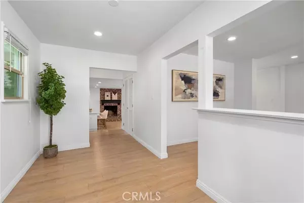 Tarzana (los Angeles), CA 91356,5732 Wilbur Avenue