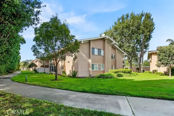 Huntington Beach, CA 92646,8877 Lauderdale Court #212B