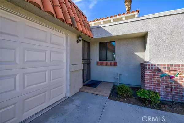 Palm Desert, CA 92211,77479 Sawgrass