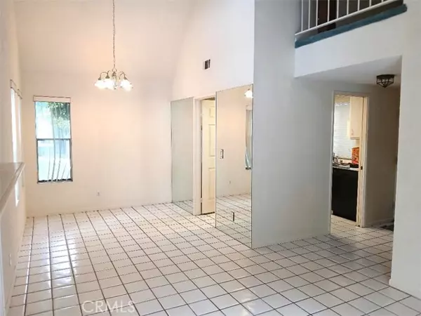 810 Baker #112, Costa Mesa, CA 92626