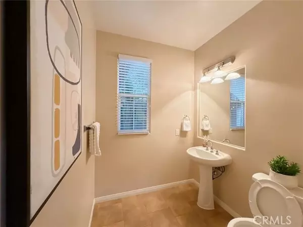 Irvine, CA 92602,6 Napa