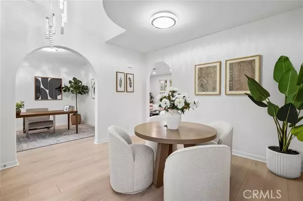 Irvine, CA 92603,345 Tall Oak