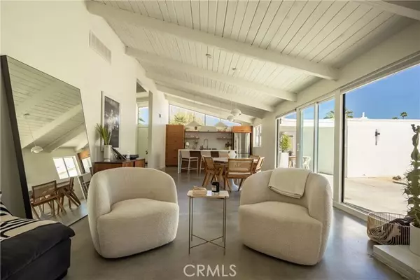 Palm Springs, CA 92264,965 E Twin Palms