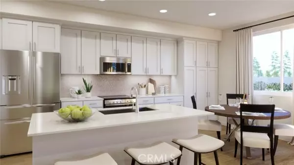 Westminster, CA 92683,7014 Solara Way