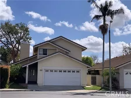 3 Atlanta, Irvine, CA 92620