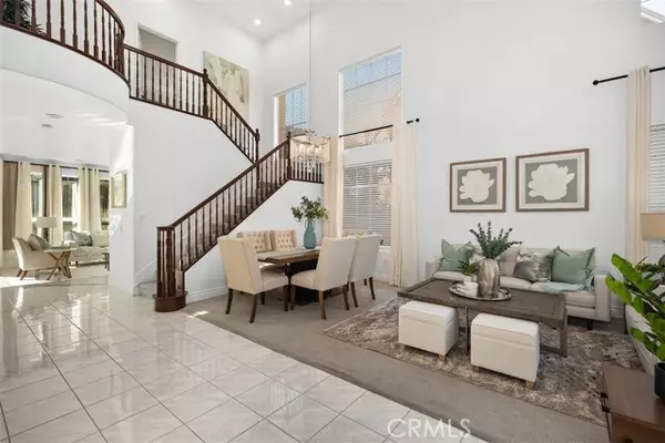 Aliso Viejo, CA 92656,2 Oak Ridge