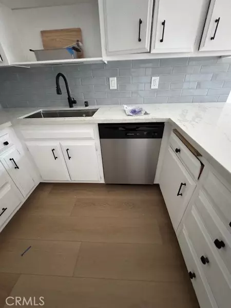 67 Calle Vista, Camarillo, CA 93010