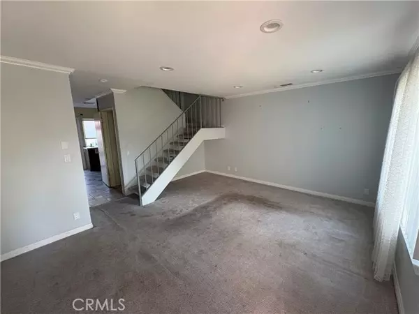 Santa Ana, CA 92707,200 Carriage DR #B