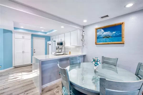 Anaheim, CA 92807,6009 E Summit Court #38