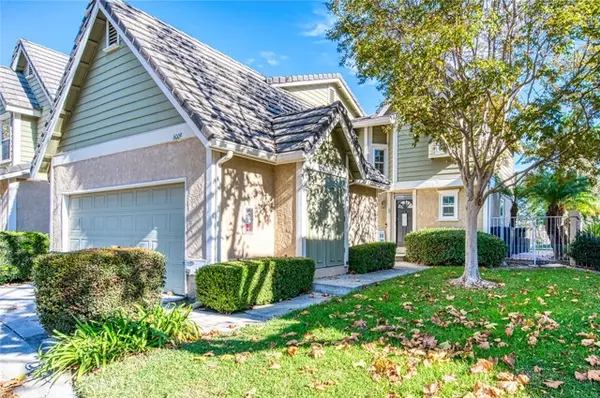 Anaheim, CA 92807,6009 E Summit Court #38