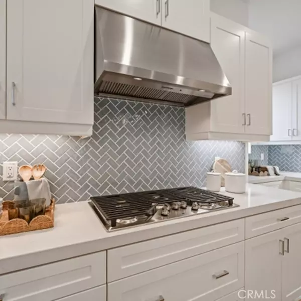 Irvine, CA 92618,183 Proctor