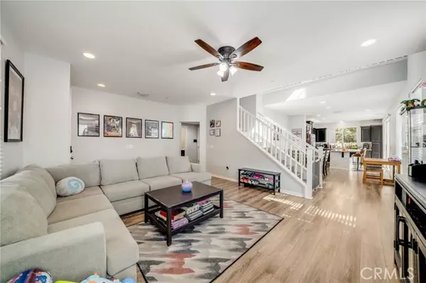 Tustin, CA 92780,1865 Harvest