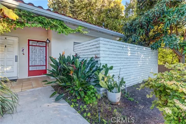 2009 Via Mariposa #D, Laguna Woods, CA 92637