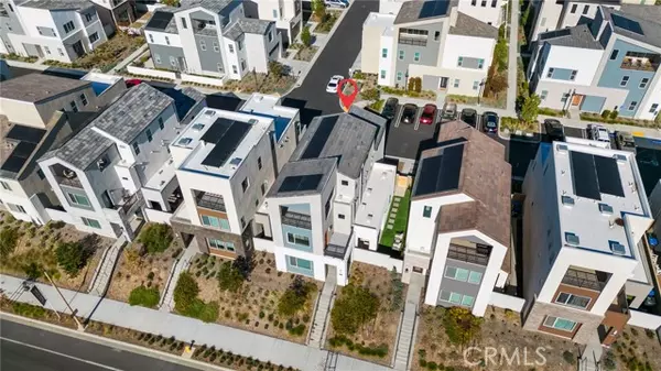 Irvine, CA 92618,408 Treble