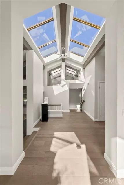 San Clemente, CA 92673,703 Calle Brisa