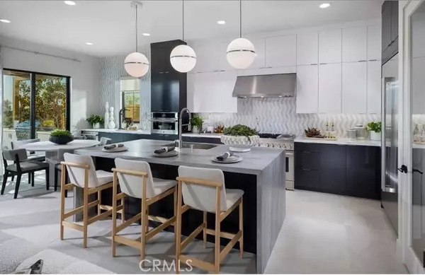 453 Treeline, Irvine, CA 92602