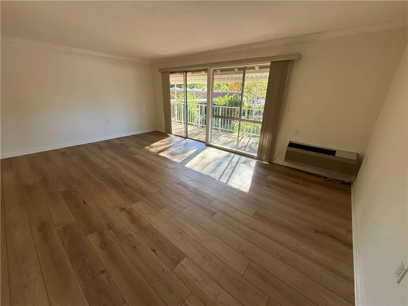 682 Via Alhambra #P, Laguna Woods, CA 92637