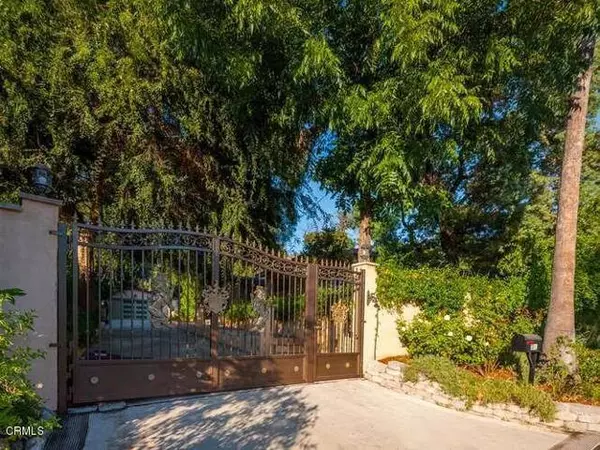 381 E Las Flores Drive, Altadena, CA 91001