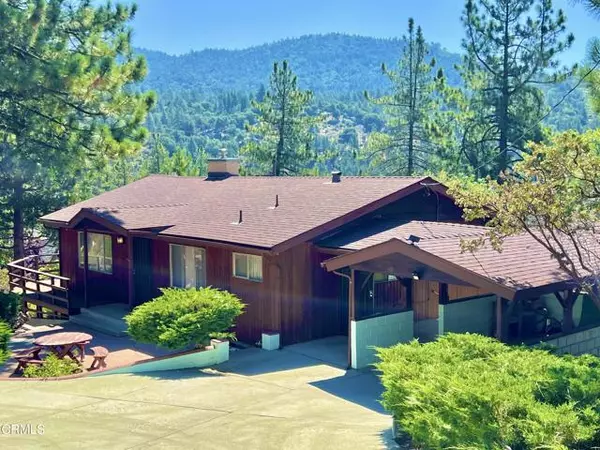 53595 W Ridge Road, Idyllwild, CA 92549