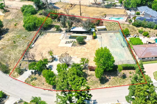 1561 Gaywood Drive, Altadena, CA 91001