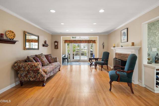 La Canada Flintridge, CA 91011,4758 Hayman Avenue