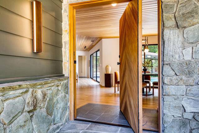 La Canada Flintridge, CA 91011,808 Inverness Drive