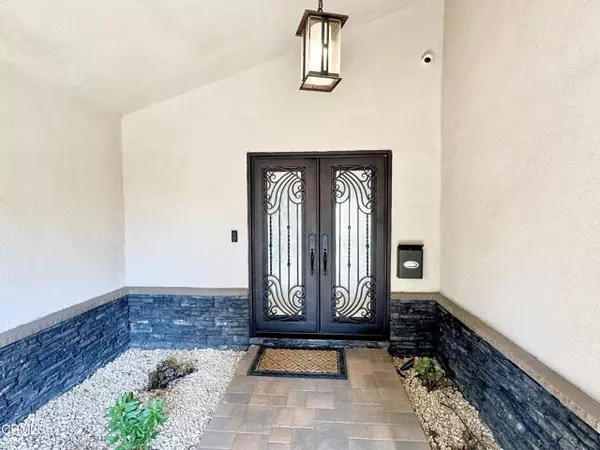 Granada Hills (los Angeles), CA 91344,10462 Yarmouth Avenue