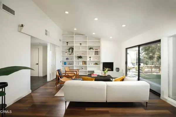 La Canada Flintridge, CA 91011,5404 Rock Castle Drive