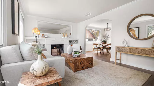 967 N El Molino Avenue, Pasadena, CA 91104